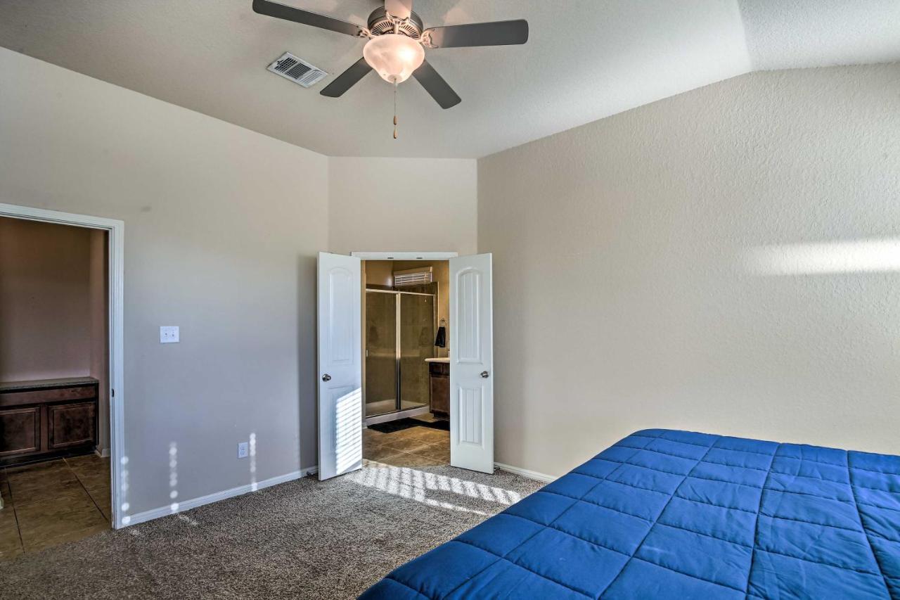 San Antonio Home With Yard About 8 Mi To Lackland! Exterior photo