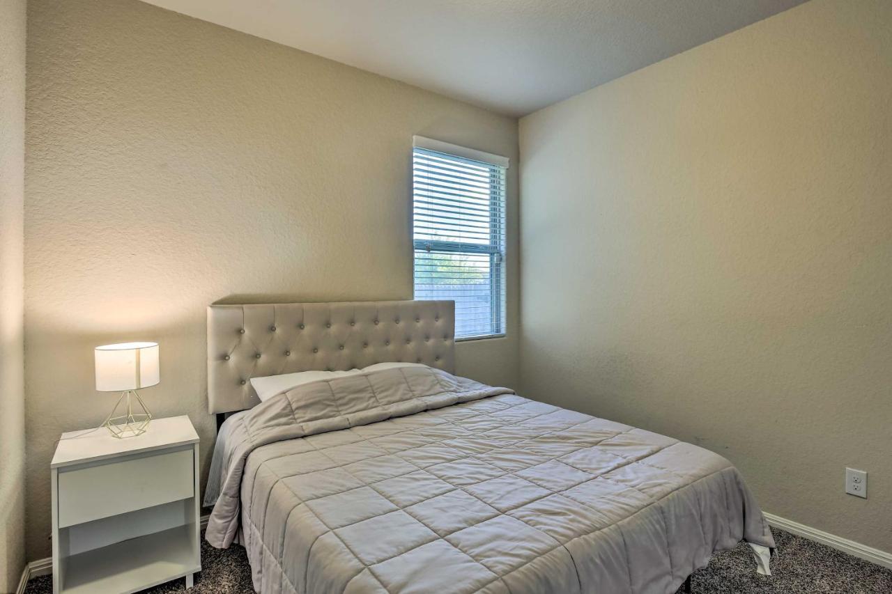 San Antonio Home With Yard About 8 Mi To Lackland! Exterior photo